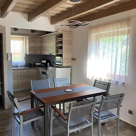 Abrahamhegyi Nyaralohaz Holiday home