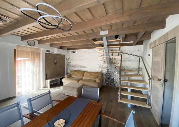 Abrahamhegyi Nyaralohaz *